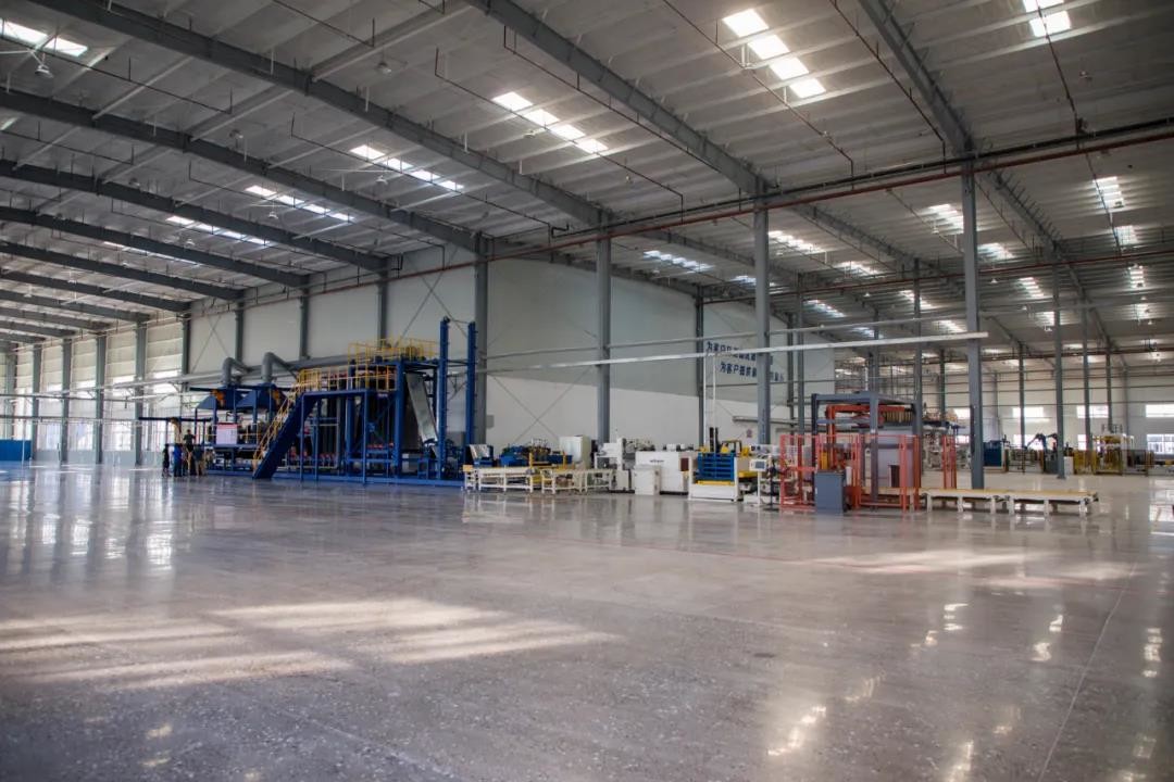 Καυτός-πιέζοντας τεχνολογία παραγωγής που χρησιμοποιείται στην παραγωγή της επιτροπής Joaboa